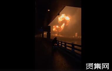 大連氣罐車(chē)爆炸：西崗區2臺10噸液化天然氣罐車(chē)為出租車(chē)充氣時(shí)泄漏發(fā)生爆炸起火